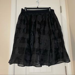 Beautiful and Classy Black Torrid Size 0 A-Line Striped Skirt